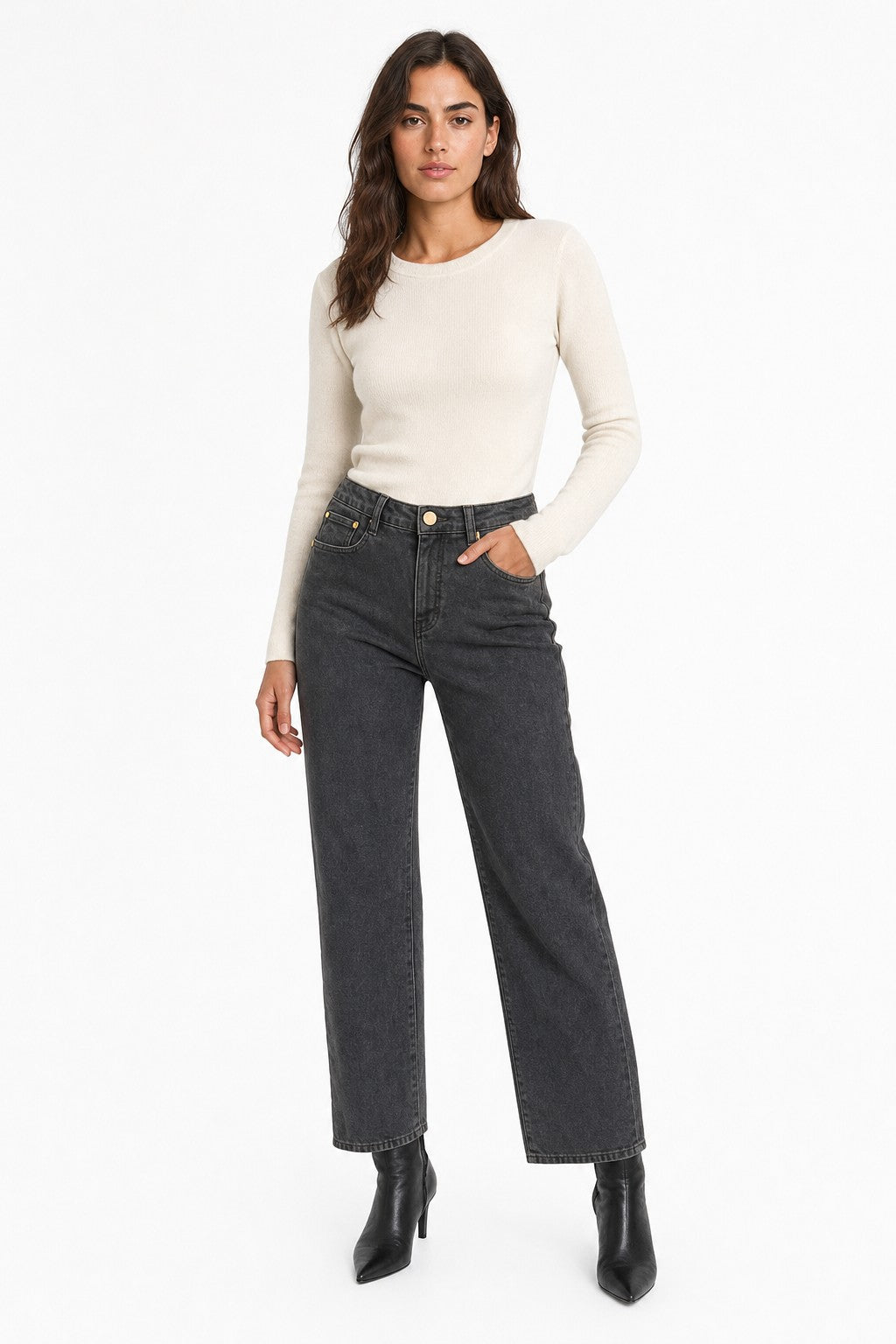 Vaquero straight leg gris lavado en color Gris – modelo frontal