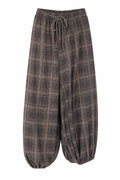 Pantalón bombacho de cuadros en marrón en color Marrón (cuadros) – frontal invisible